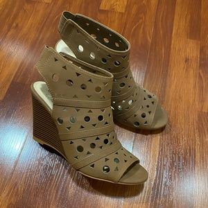 Women’s Wedges
